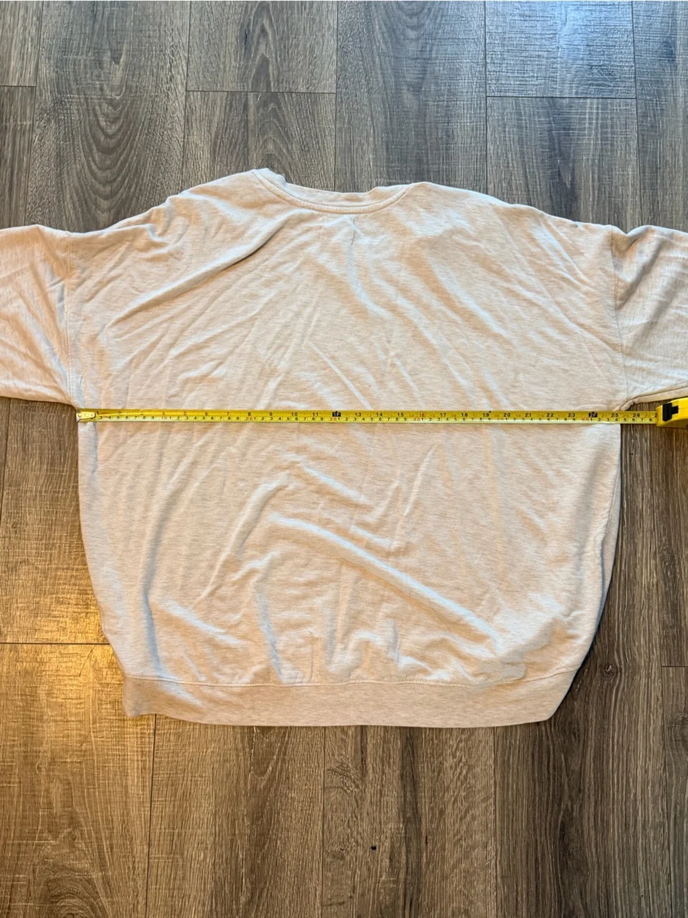 VTG feel super soft sweatshirt. Lake Life graphic. - Picture 7 of 8